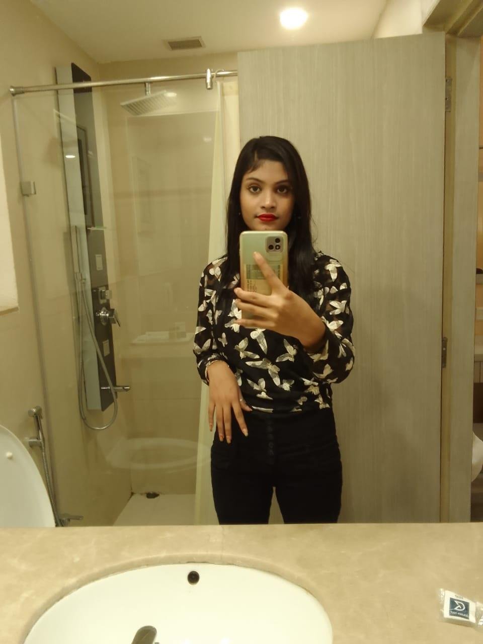  call girl in Koregaon Park